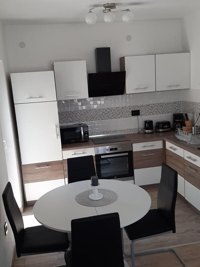 Ferienhaus Karlo Pridraga Ngoại thất bức ảnh