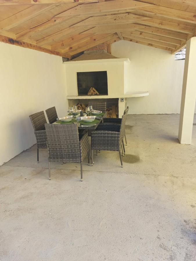 Ferienhaus Karlo Pridraga Ngoại thất bức ảnh